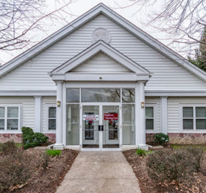 Mayflower-exterior-front